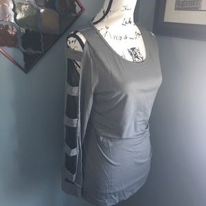 NWOT grey cut out sleeve top